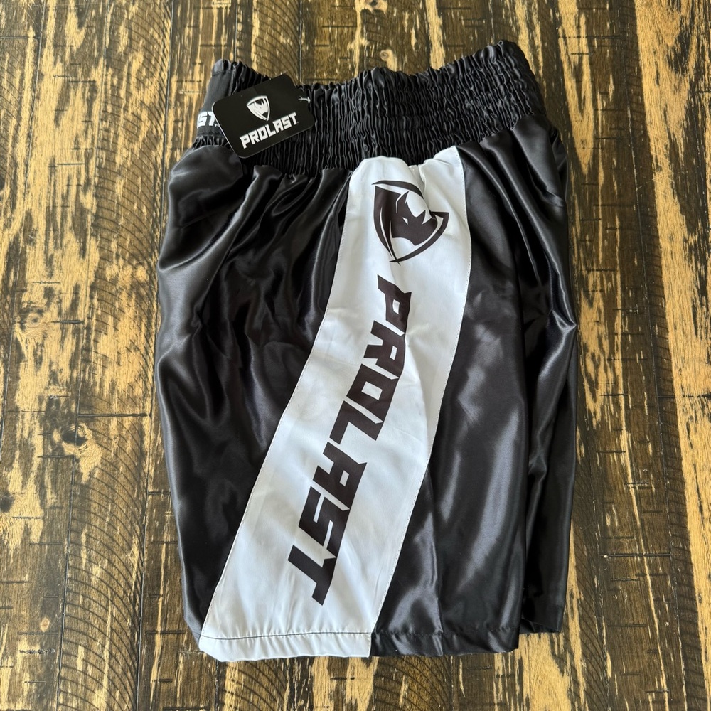 NWT ⭐️ PROLAST - Black & White Boxing Shorts - MEDIUM - Picture 12 of 13